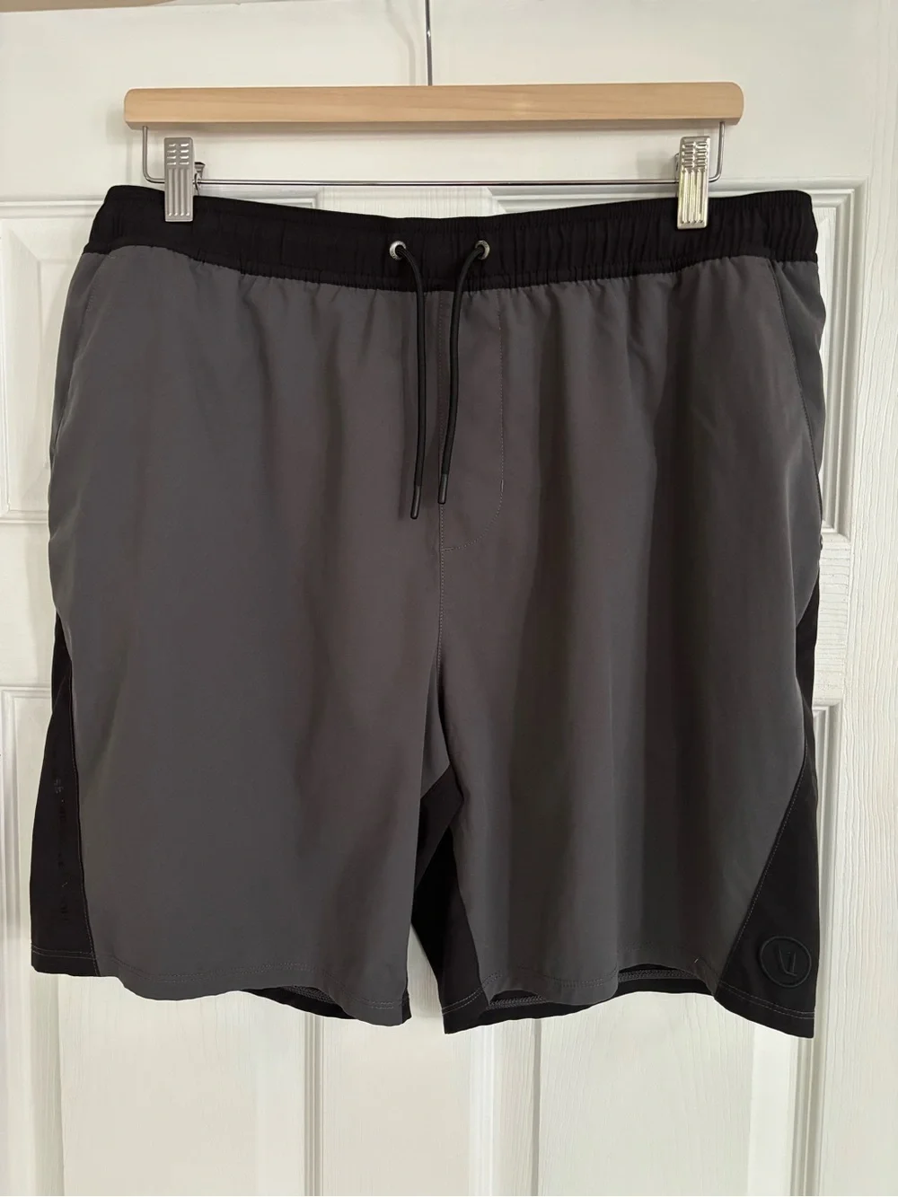 Vuori Men’s Chromatic Kore Shorts in Dark Pewter Grey, Size XL